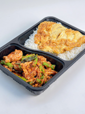 <span>
  <span>Stir-fried chicken with dry red curry + Omelet (10 boxes)</span></span>