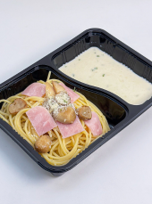 <span>
  <span>Spaghetti ham and mushroom with cream sauce (10 boxes)</span></span>